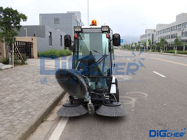 �{�ʽ�ߵؙC��(zh��n)�����I(y��)